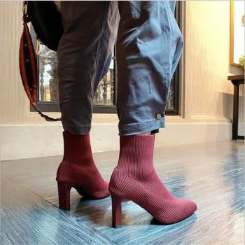 2021 ženska čarapa čizme fetiš striptizeta protežu kratke čizme Dama pletenje zima niske 7 cm visoke štikle Seksi bordo crvene cipele 1298
